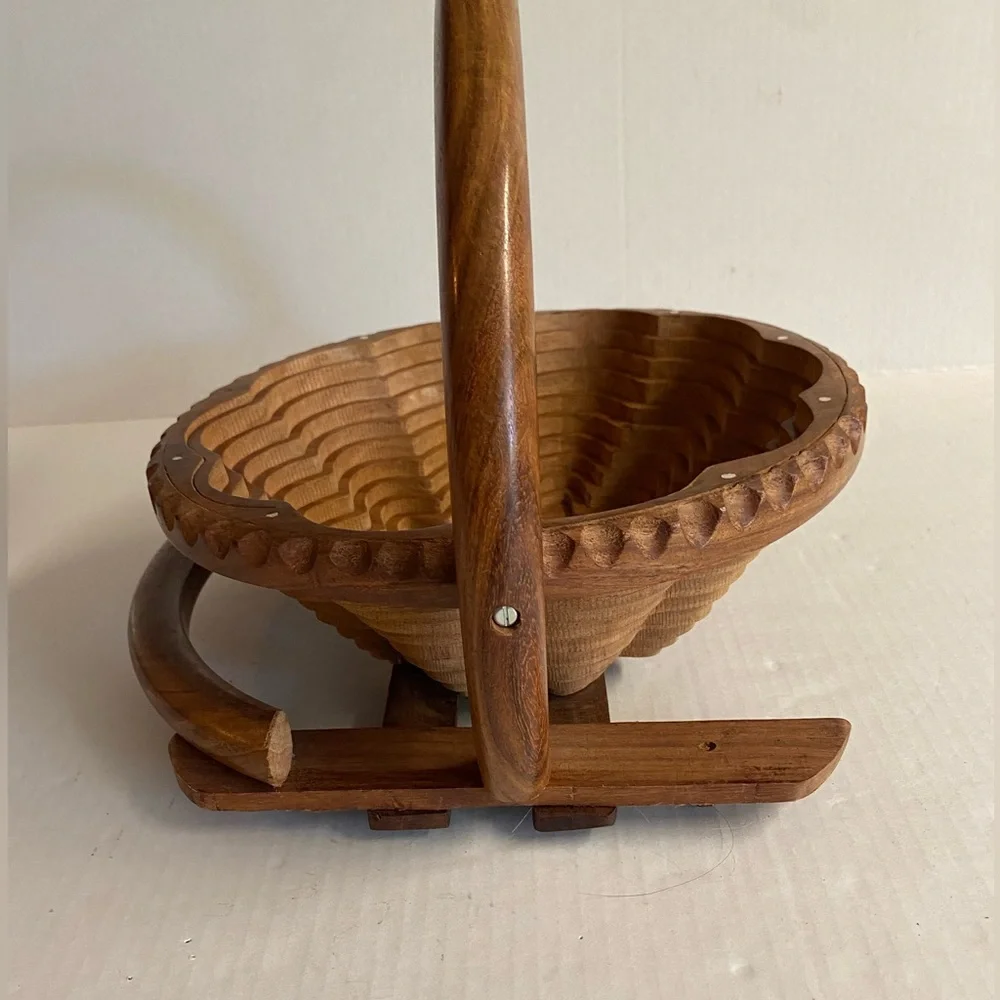 Amazing Vintage Collapsable Handmade Fruit Bowlz